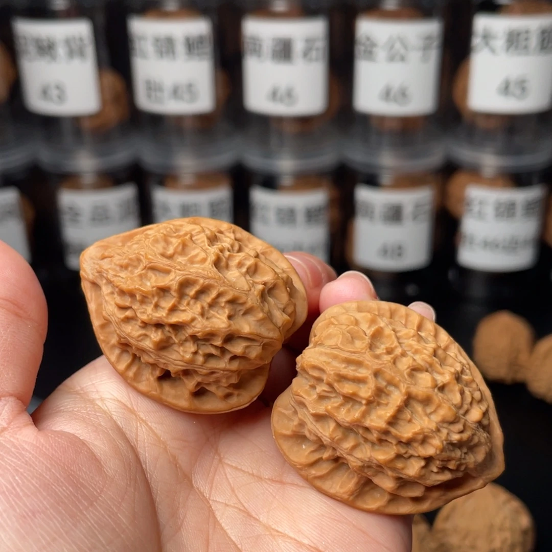 小***宋把件文玩核桃36金牛