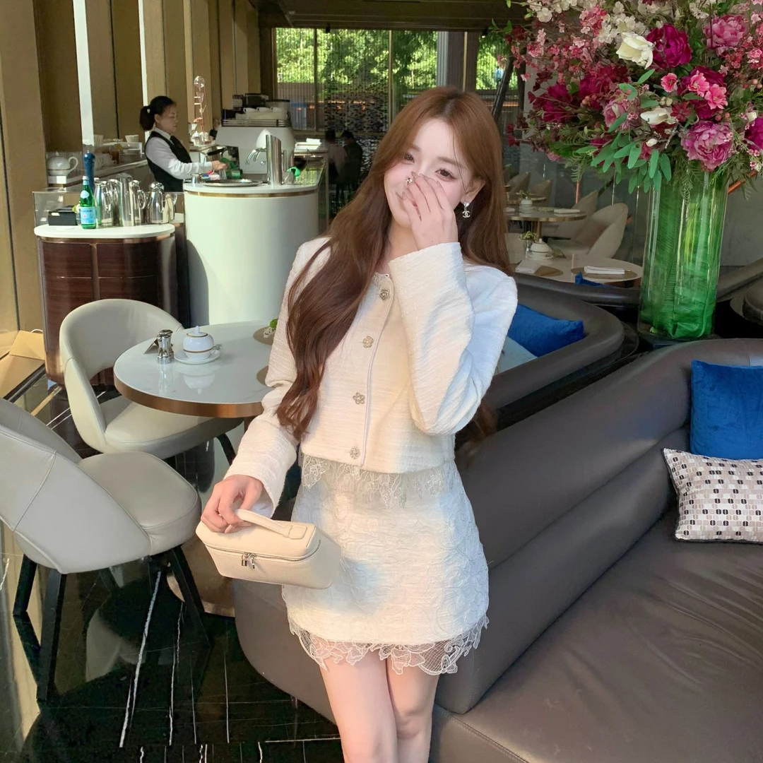 XUAN璇璇【秦淮河畔】小香风名媛感镂花蕾丝白色套装LWJ25C3TZ2433
