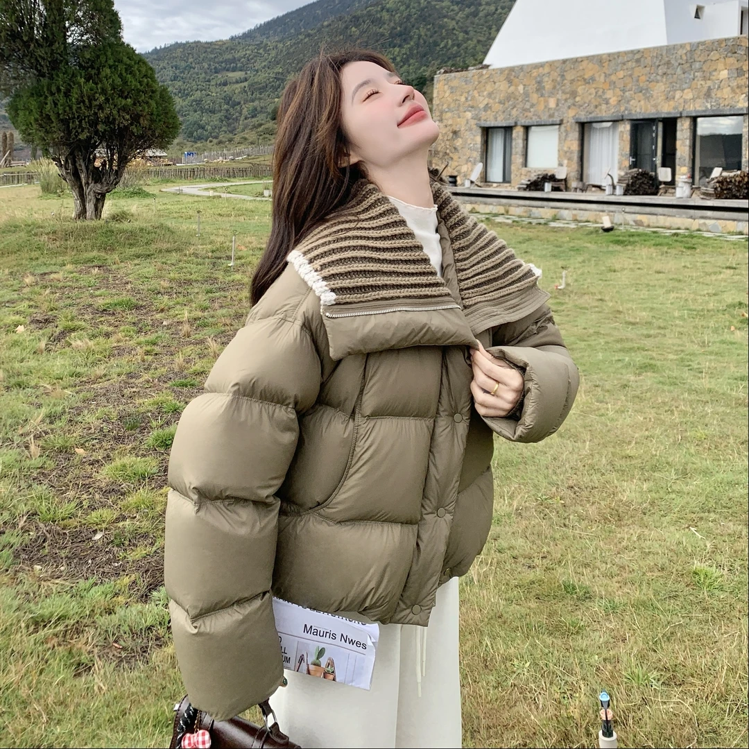 学院风绿色针织翻领短款羽绒服女冬2025新款设计感加厚面包服外套