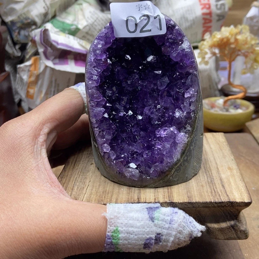 紫晶天然水晶摆件未镶嵌
