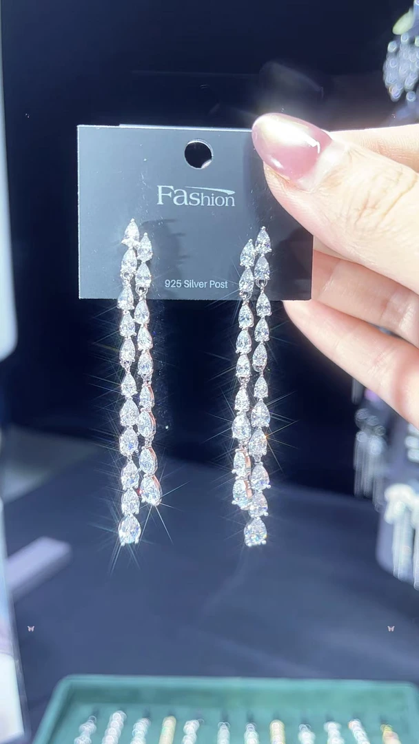 铜合金锆石耳饰 满锆爆闪流苏耳环0048小众重工轻奢气质时尚满钻