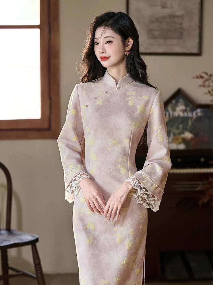 新中式粉色淑女范倒大袖改良旗袍2025秋季新款订婚日常可穿年轻款