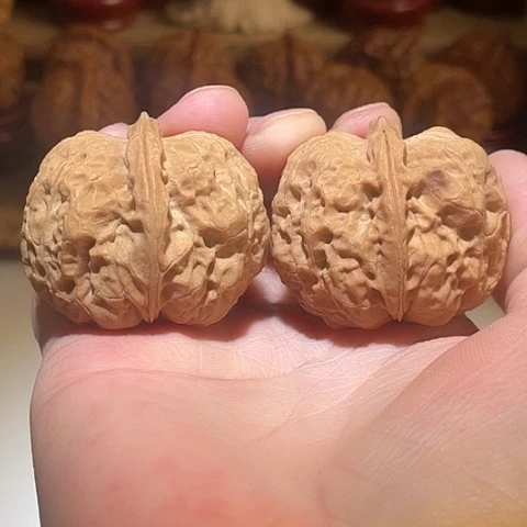 把件文玩核桃驼铃带彩42微磕尖42