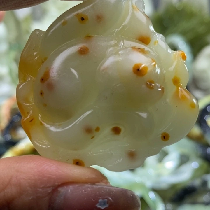 岫玉未镶嵌岫玉吊坠