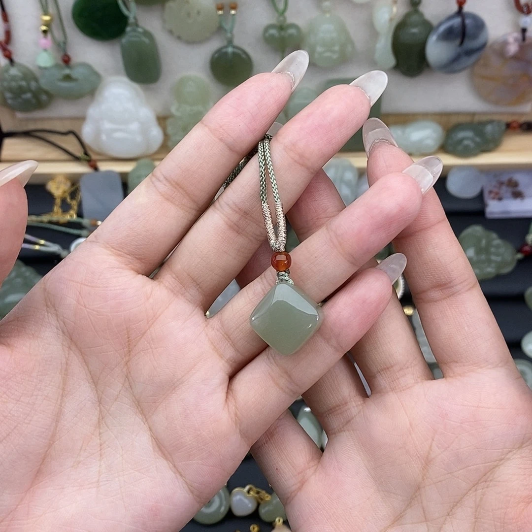 吊坠(不含链)未镶嵌和田玉