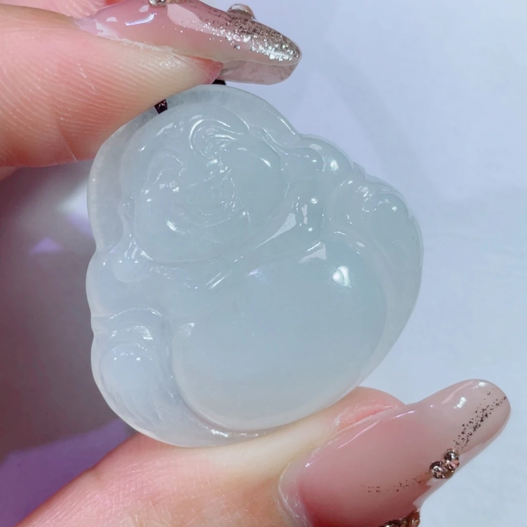 翡翠颈饰未镶嵌佛公