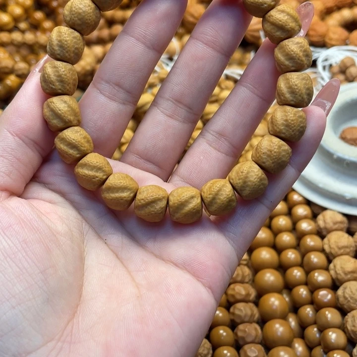 退***思核桃微瑕灵蛇手串