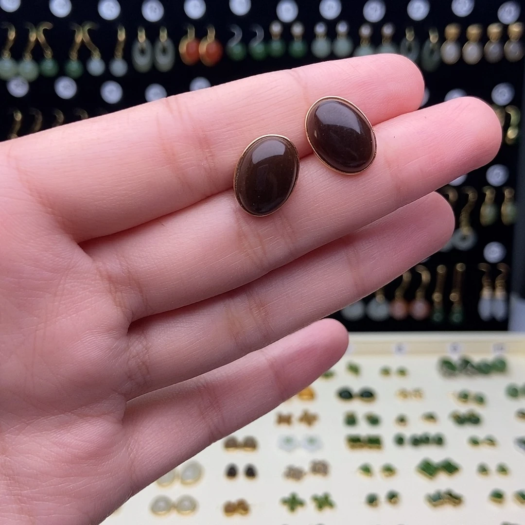 和田玉未镶嵌耳饰