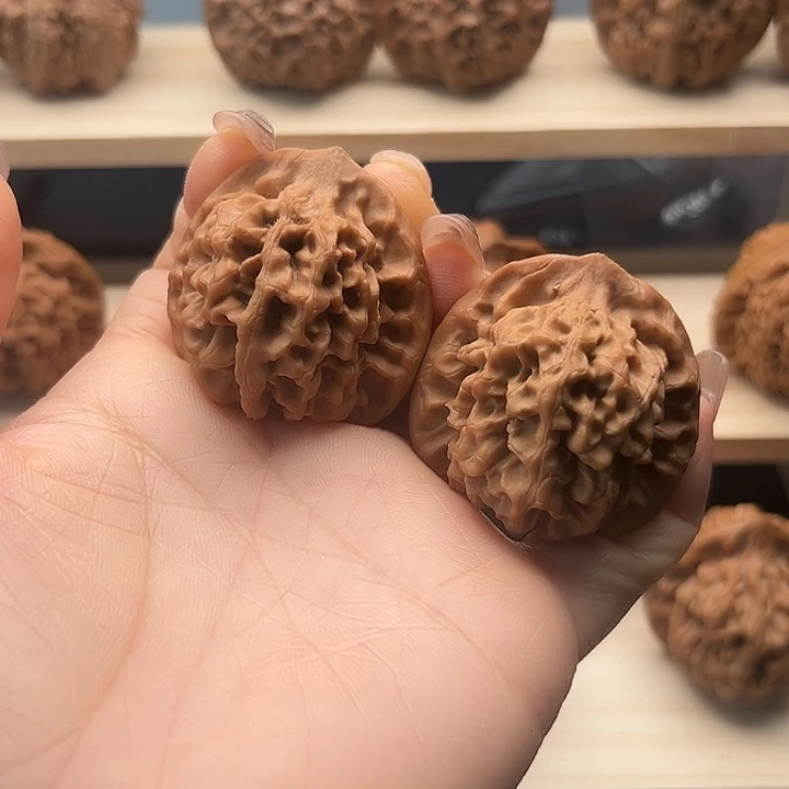 冬***步吊坠文玩核桃秦岭核桃