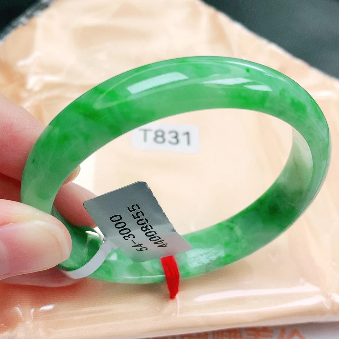 翡翠未镶嵌手镯缅甸天然A货翡翠手镯