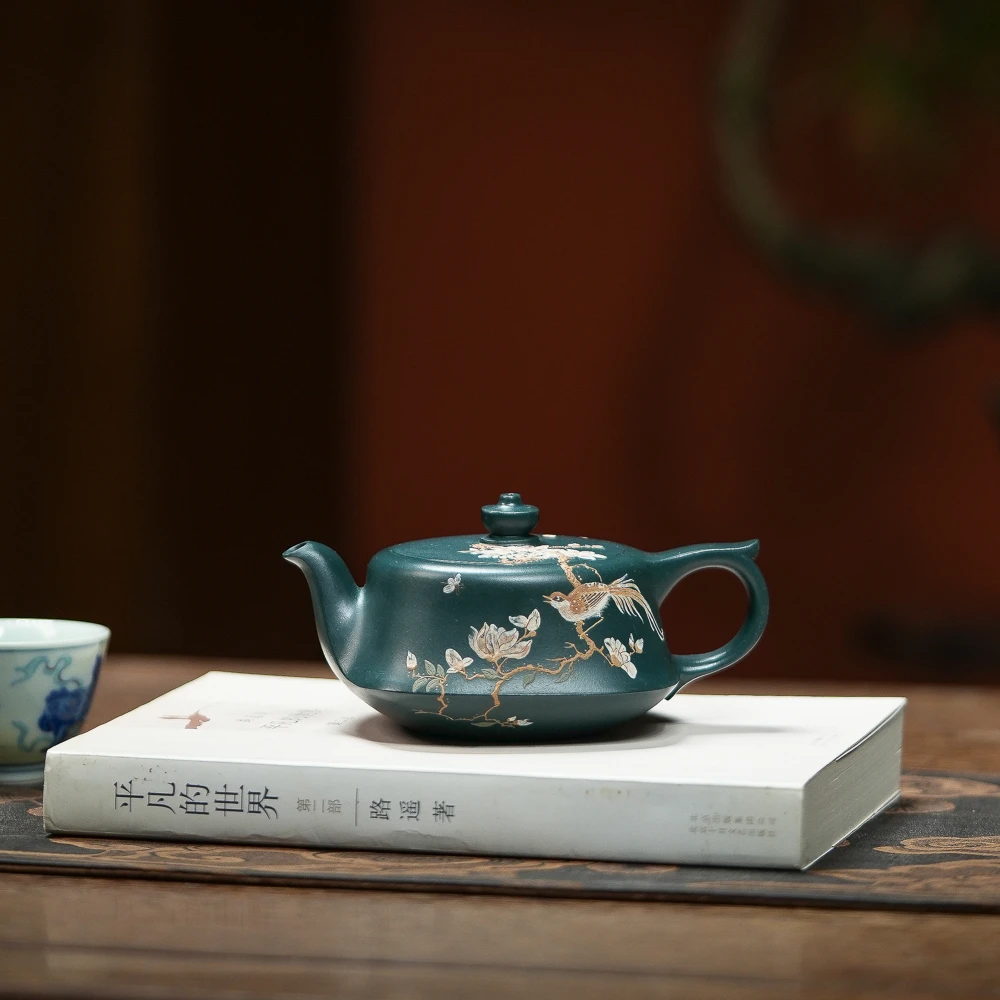 范倩雯作品《础韵·泥绘》苏门答腊青210cc