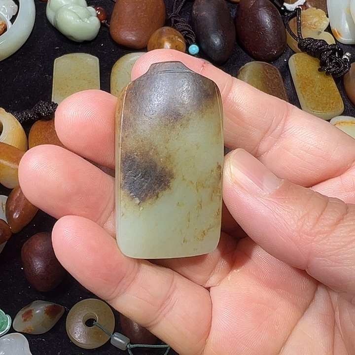 和田玉未镶嵌吊坠(不含链)