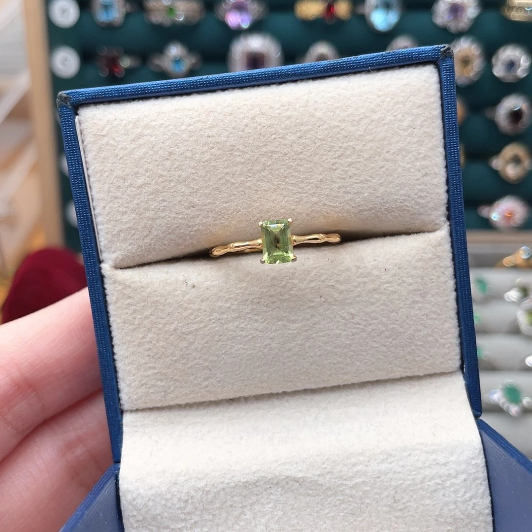 银S925镶嵌戒指橄榄石