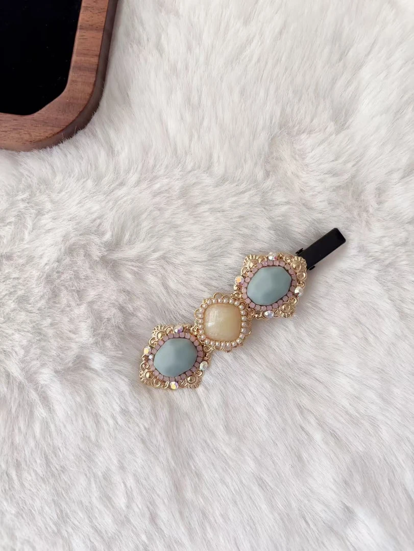 轻奢彩色复古发夹A229