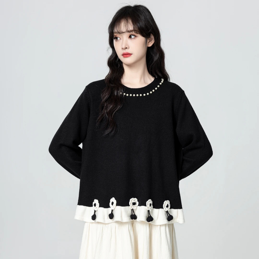 黑色圆领立体花朵毛衣女秋冬2025秋新款撞色拼接荷叶边针织衫上衣