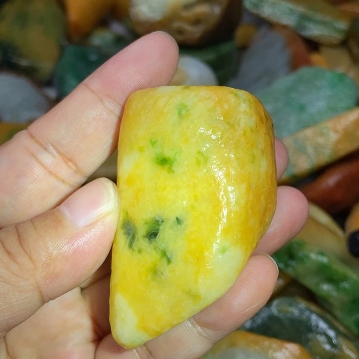 翡翠挂件未镶嵌缅甸翡翠