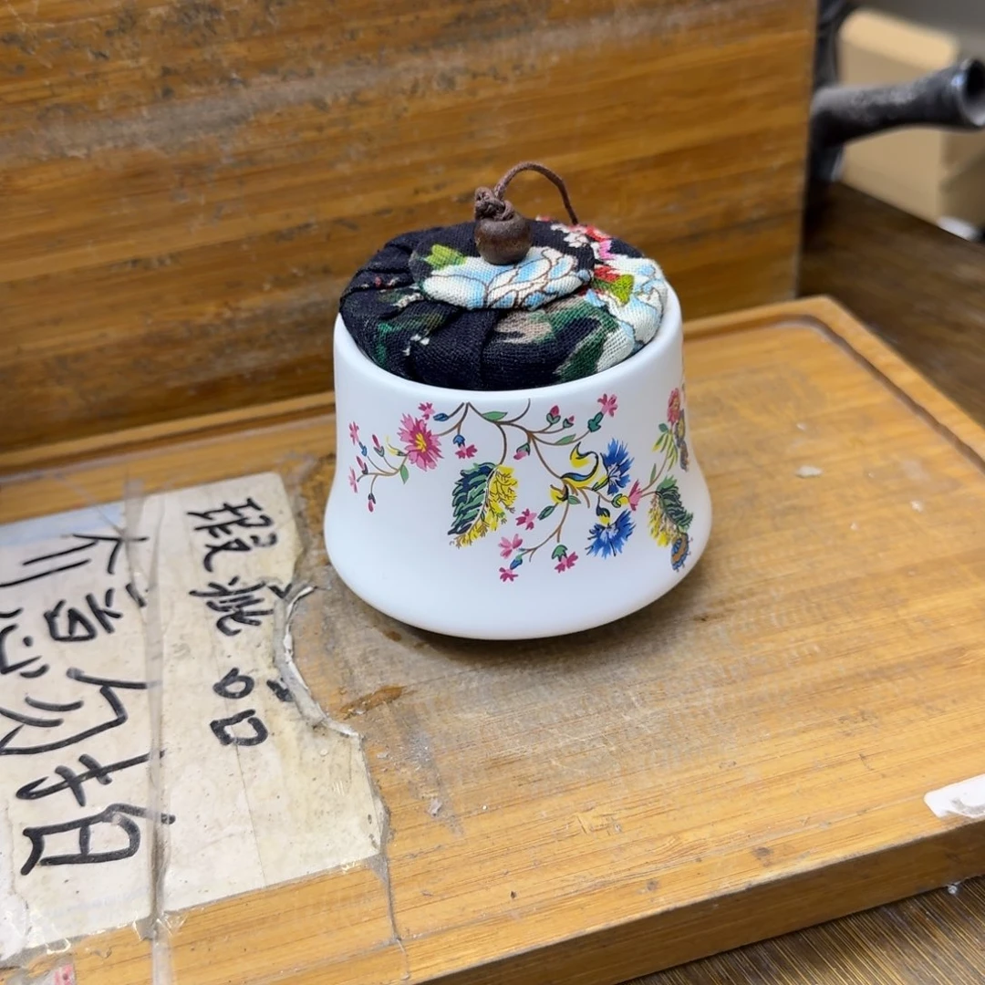 微瑕疵介意勿拍陶瓷器皿E530