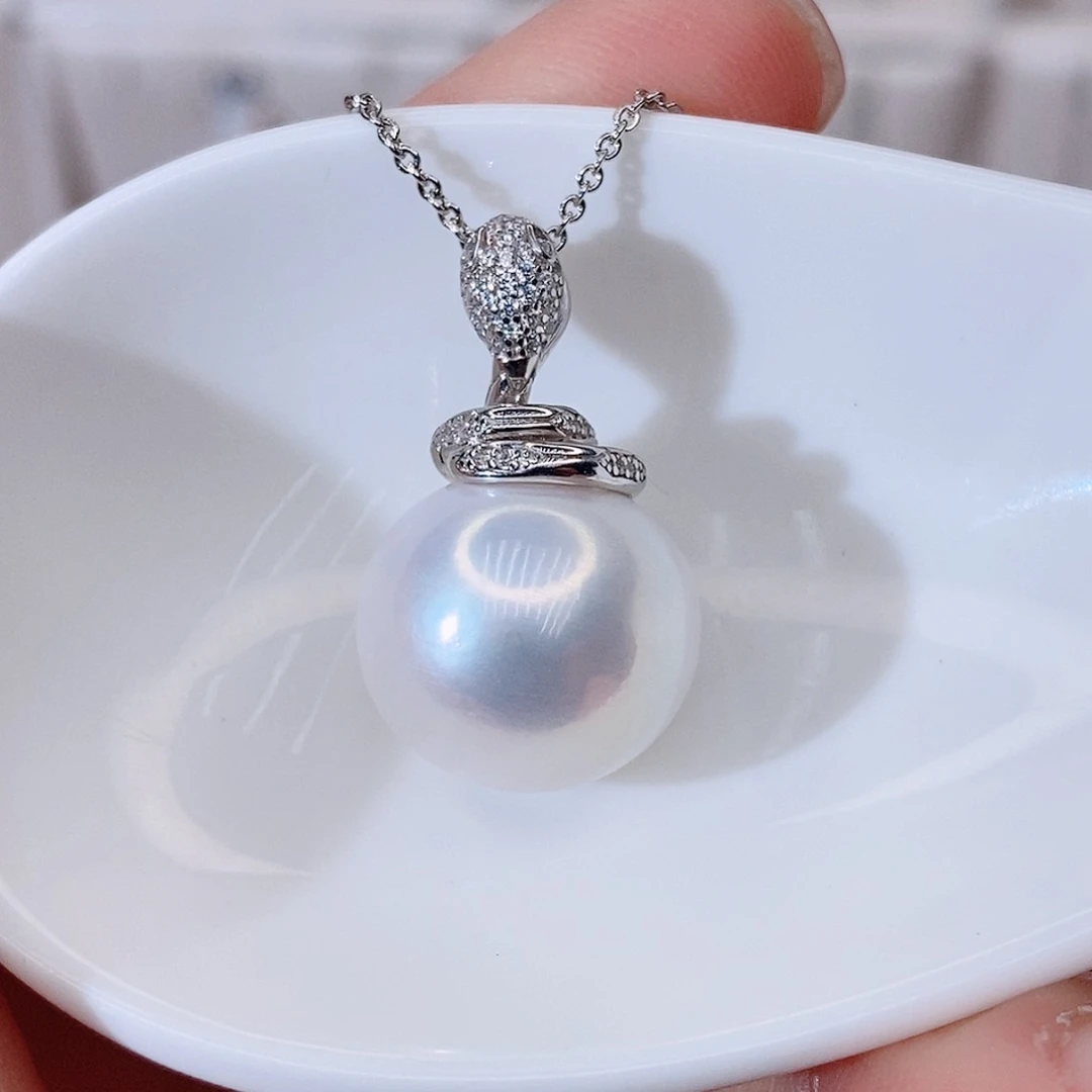 颈饰银S925镶嵌淡水珍珠