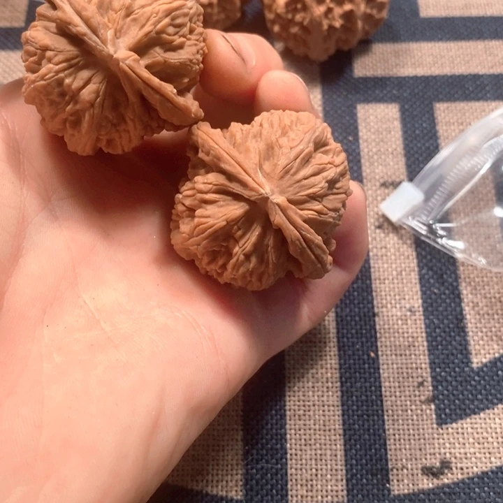 吊坠文玩核桃全品白狮子