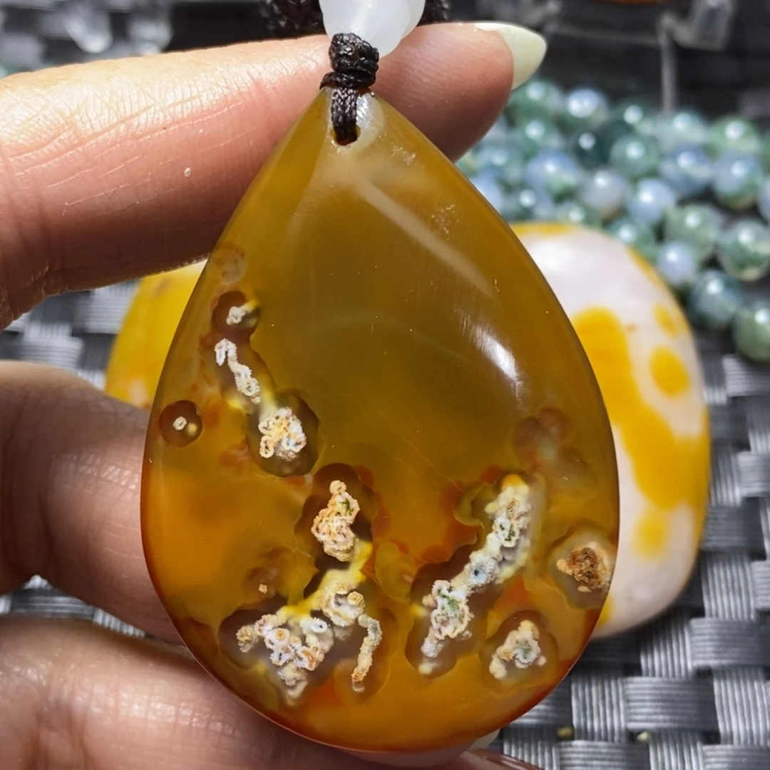 玛瑙/玉髓颈饰未镶嵌