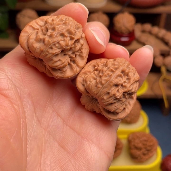 文玩核桃把件白蛇骨36