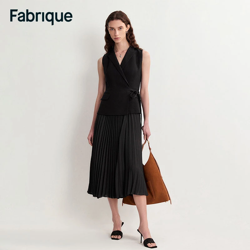 Fabrique Sherry 春夏新款三醋酸围裹式V领无袖通勤假两件连衣裙