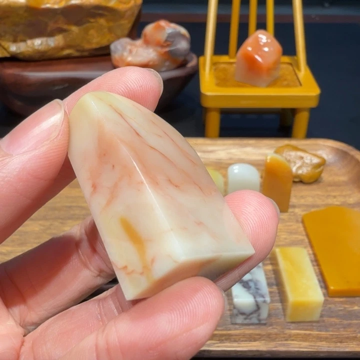 寿山石蜜**尼寿山石寿山石