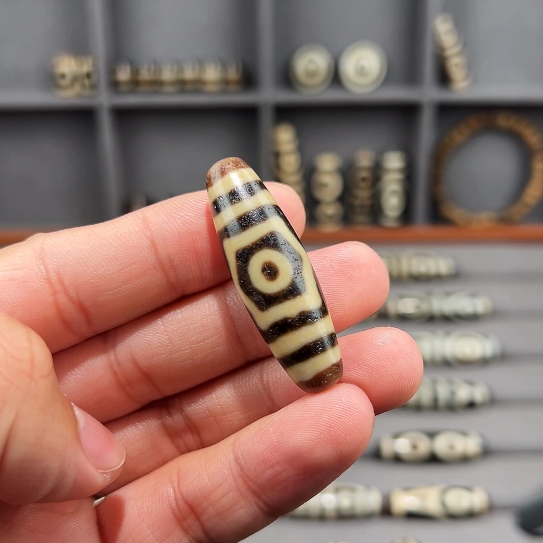 玛瑙未镶嵌颈饰上肯现代工艺品珠子