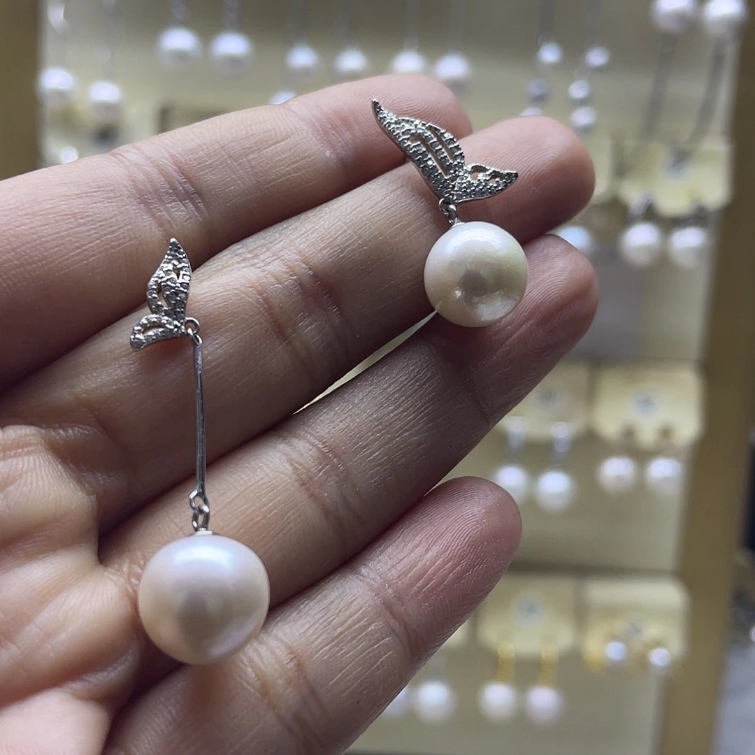 银S925镶嵌耳饰淡水珍珠