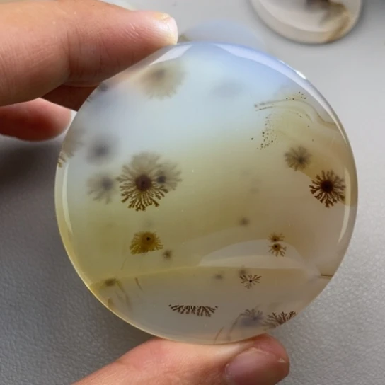 玛瑙/玉髓颈饰未镶嵌阿*