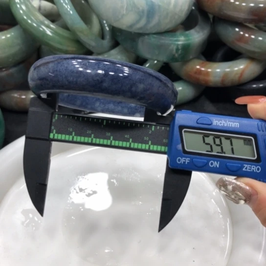 未镶嵌石英质玉珠宝半成品13