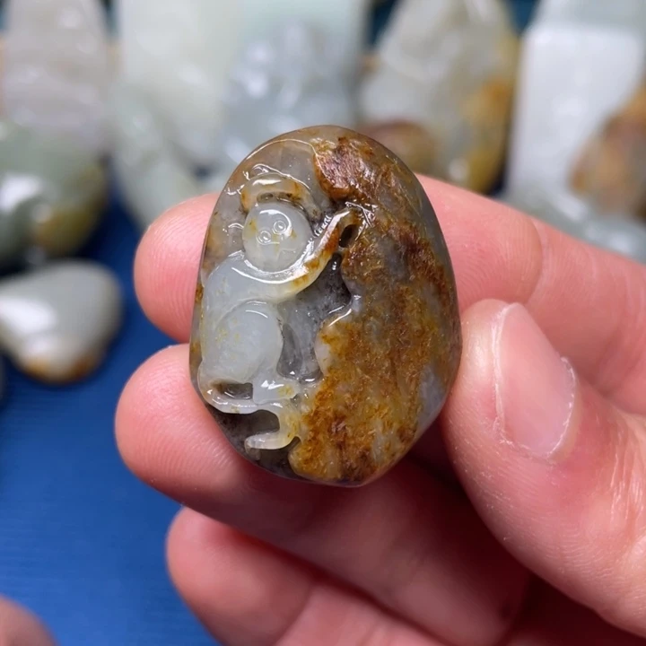 颈饰未镶嵌和田玉