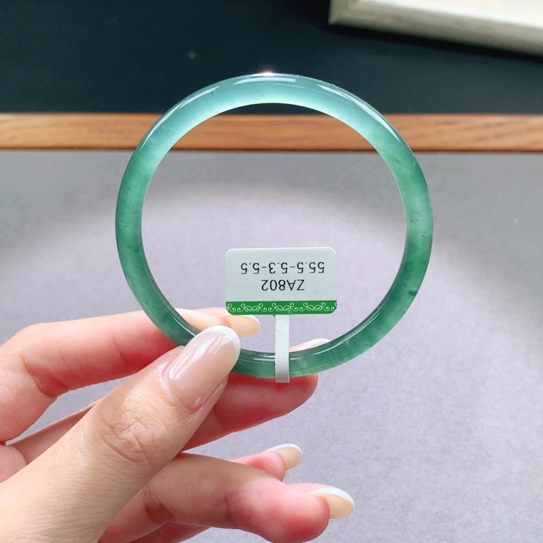 翡翠未镶嵌手镯天然