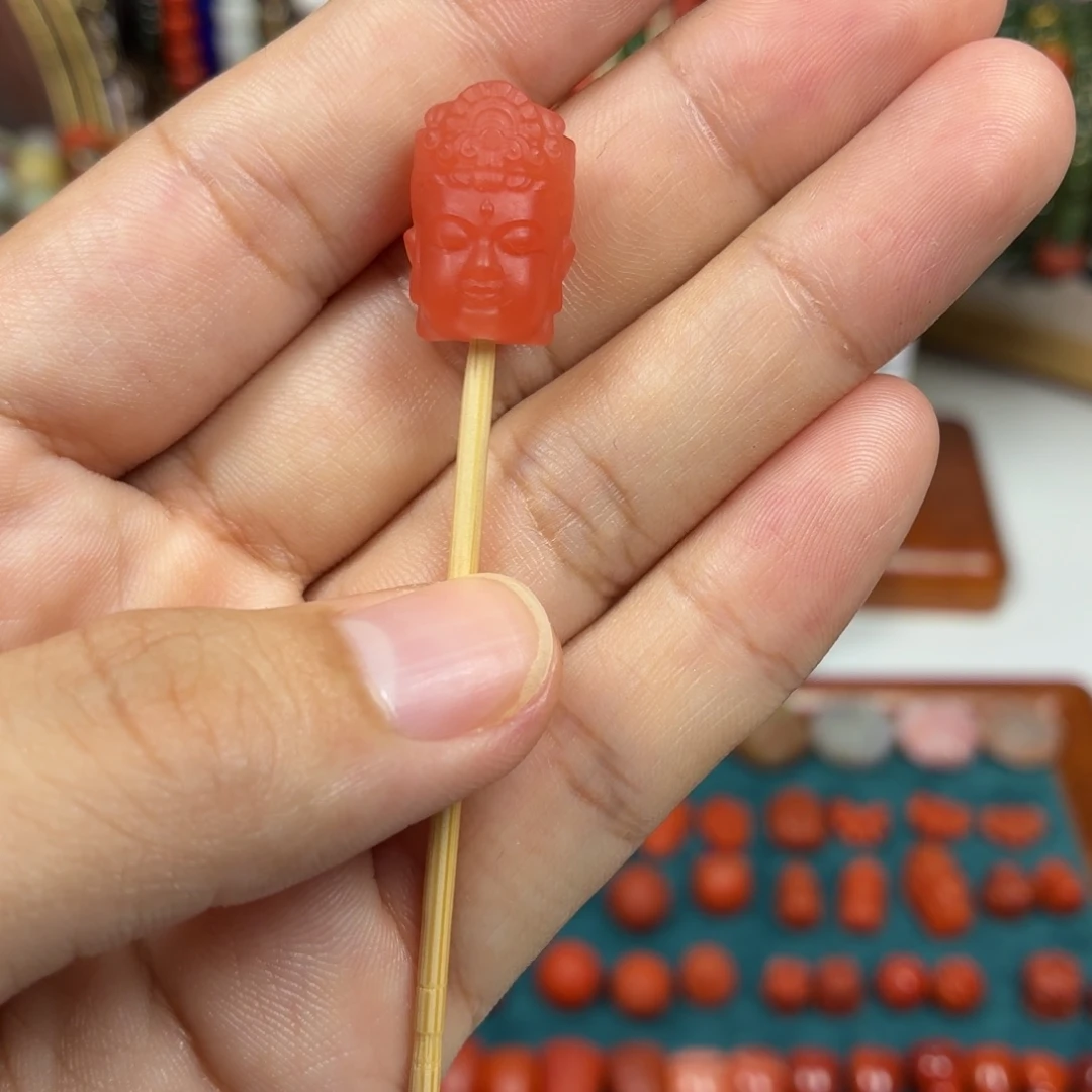 未镶嵌配饰南红玛瑙