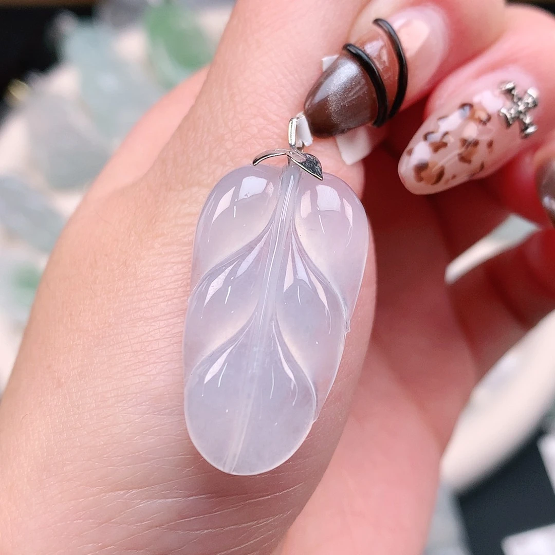 翡翠颈饰18K金镶嵌冰叶子37、31、17.5、5