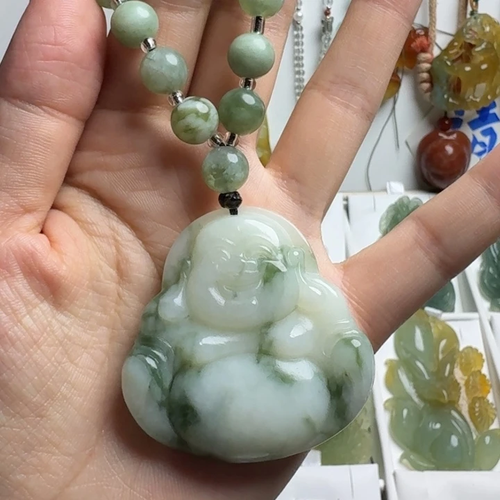 蛇纹石玉未镶嵌吊坠