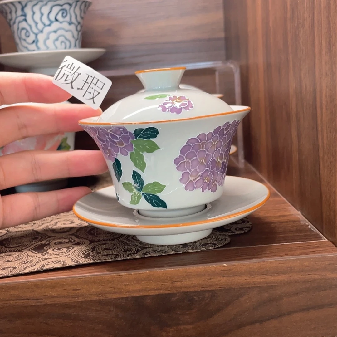 釉下手绘茶具微瑕