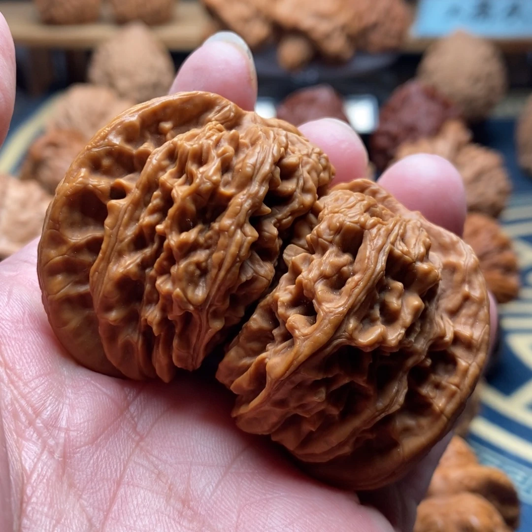 文玩核桃吊坠四座楼半壁