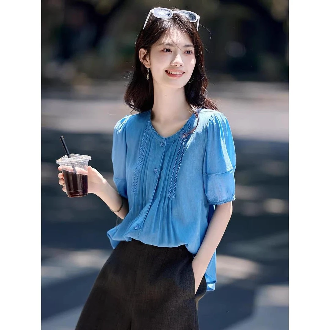 蓝色圆领小众设计感衬衫女夏2025新款短袖压褶小衫小个子上衣小众