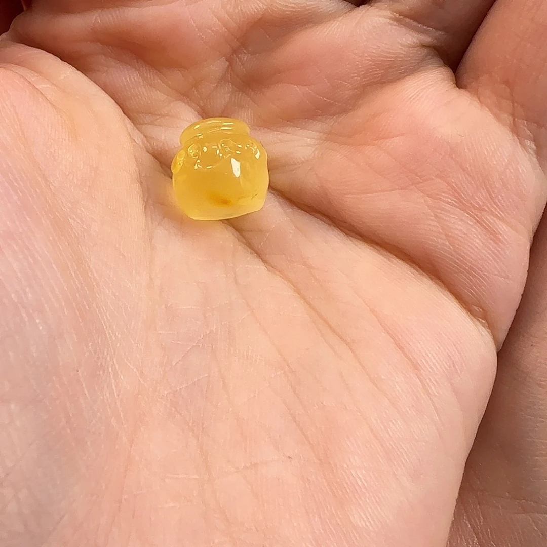琥珀珠宝奇石未镶嵌沈***甜