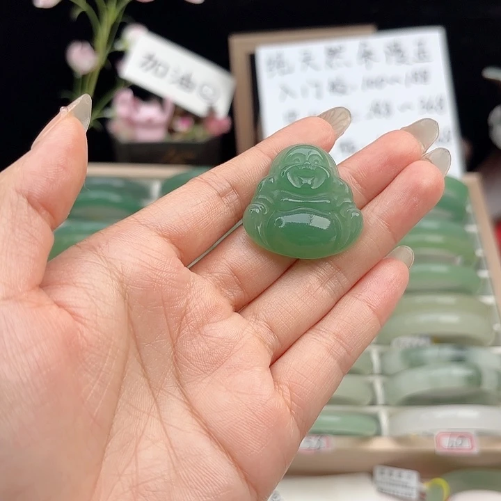 未镶嵌手镯石英质玉