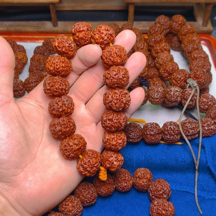 金刚菩提吊坠古龙梅花