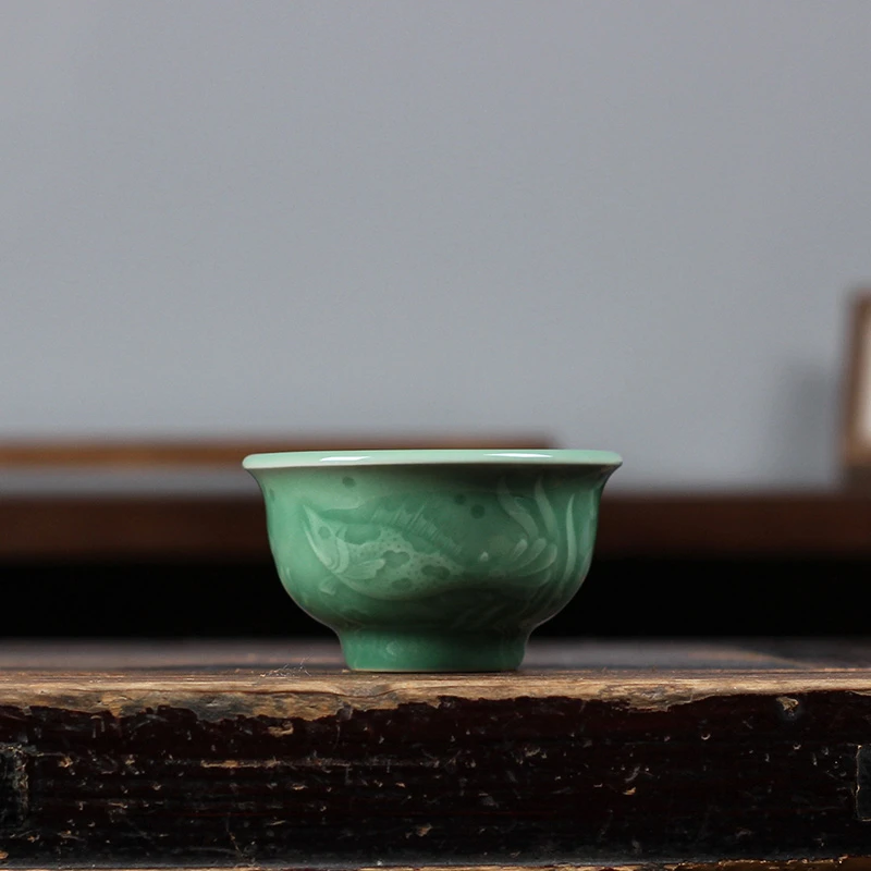 龙泉吴婷青瓷鱼藻压手杯陶瓷大容量主人杯功夫茶具个人专用茶盏