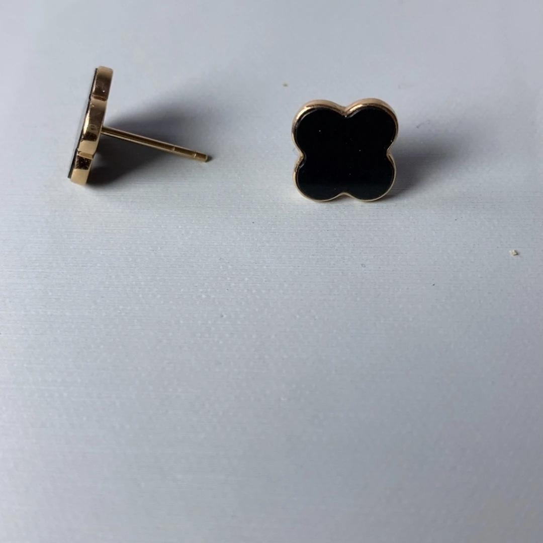 翡翠18K金镶嵌耳饰