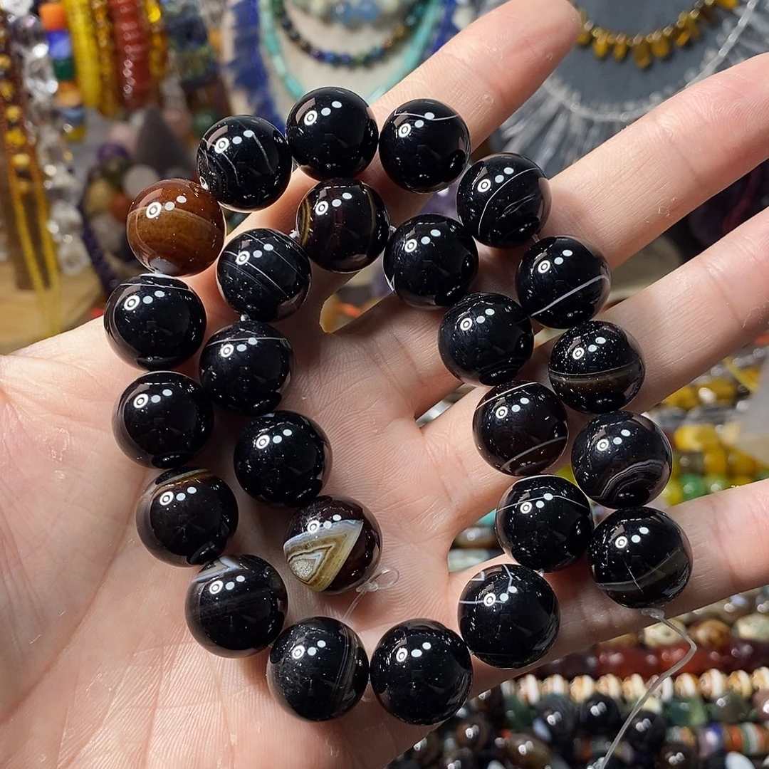 石英质玉未镶嵌，黑咖色缠丝玛瑙16mm，