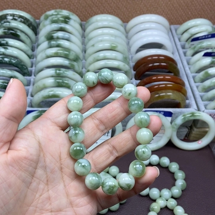 蛇纹石玉未镶嵌手链