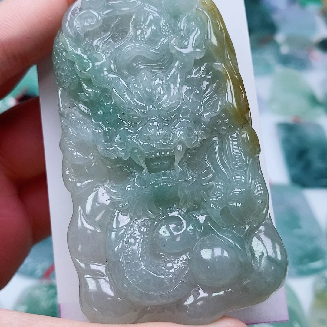 肚***忑翡翠未镶嵌颈饰翡翠