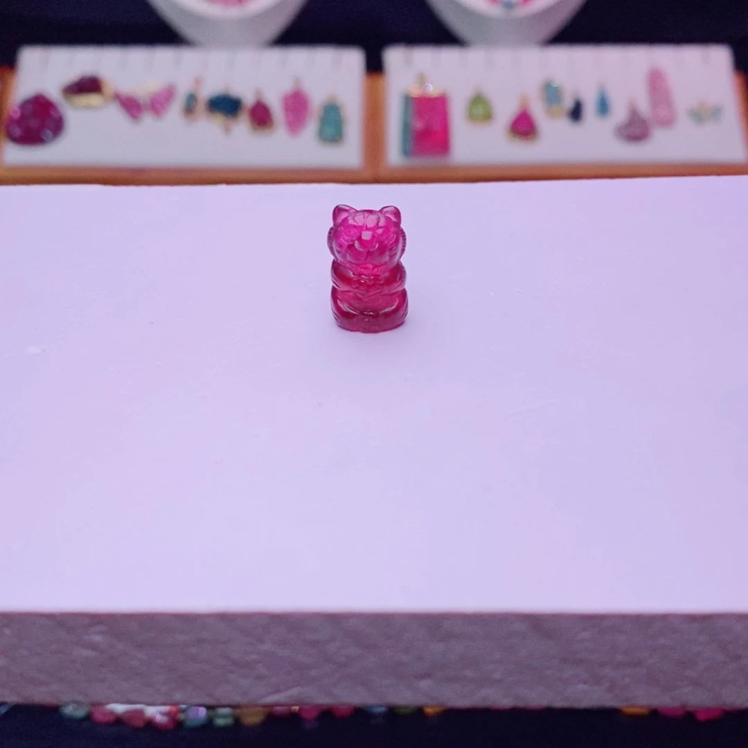 颈饰未镶嵌碧玺小老虎m