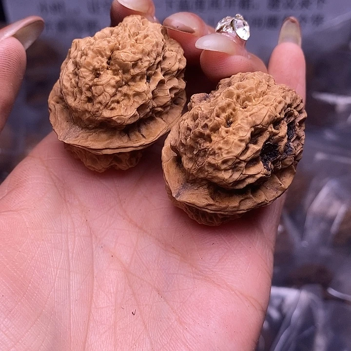 核桃云南野生铁核桃81号38mm