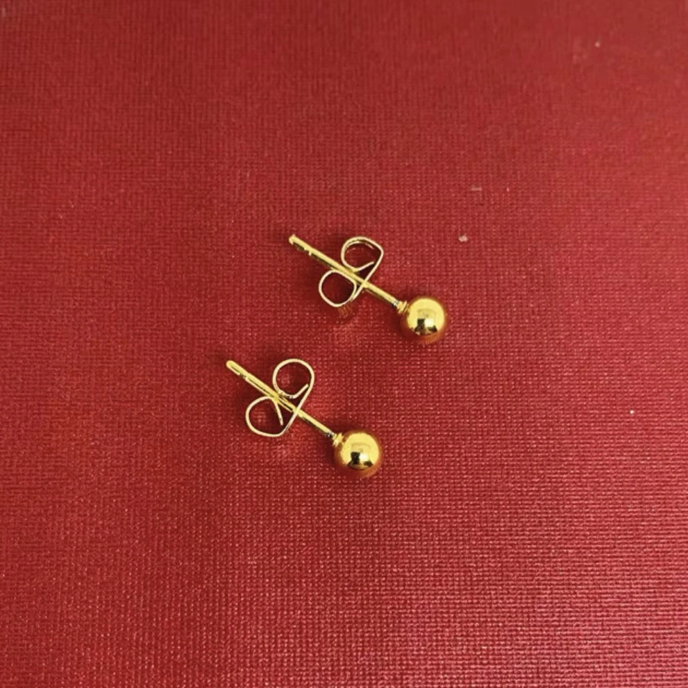 甄选999/豆豆耳钉A31